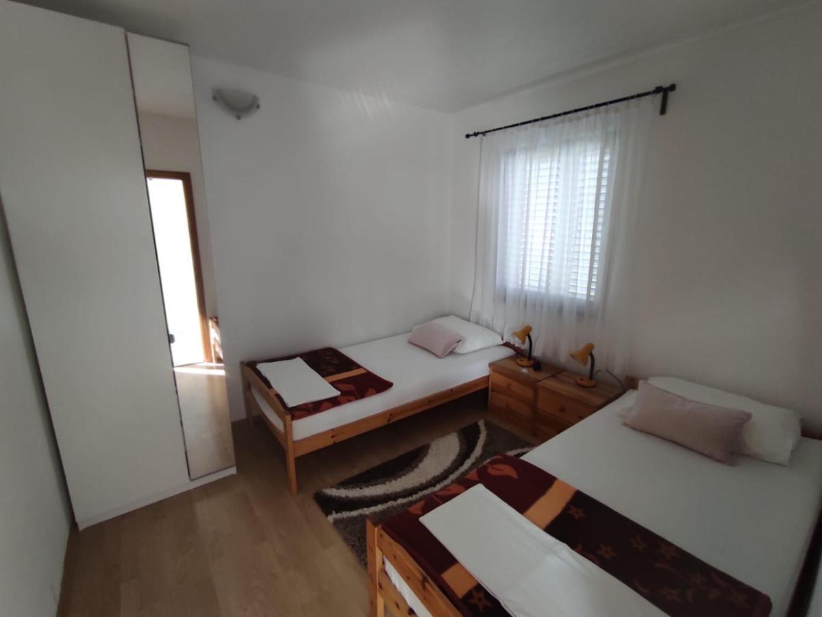 Apartments "Mulo" Beachfront Vrsi Exterior foto